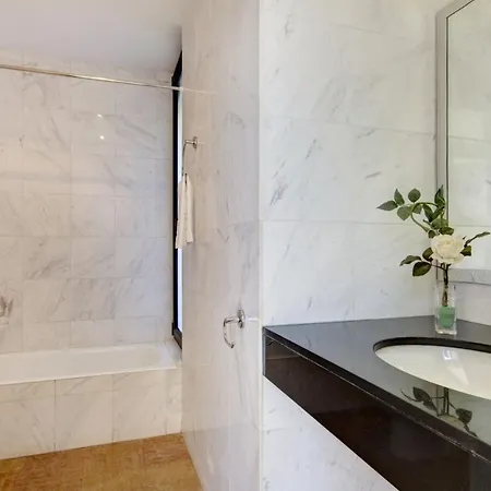 Binizahira By Mauter